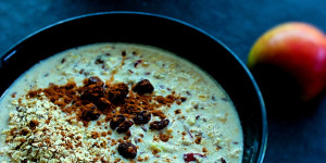 Beitragsbild des Blogbeitrags Apfelstrudel-Protein Oats