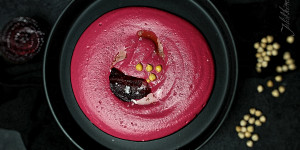 Beitragsbild des Blogbeitrags Rote Beete Hummus