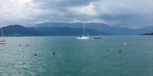 Beitragsbild des Blogbeitrags Attersee am Attersee in Oberösterreich Salzkammergut 