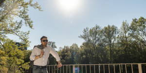 Beitragsbild des Blogbeitrags Markus Spenger Business Portrait für BLEIBEANDERS Coaching