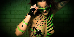 Beitragsbild des Blogbeitrags Marietta Wild mit Klebeband Tape Photography #tapethemodelphotography
