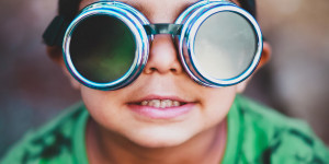 Beitragsbild des Blogbeitrags Bildschirmbrille mit Blaufilter