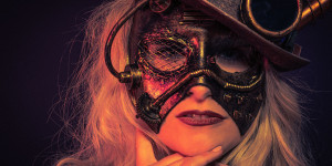 Beitragsbild des Blogbeitrags Steampunk Portrait im Fotostudio mit Female Model Sandra Bildbearbeitung Retusche 