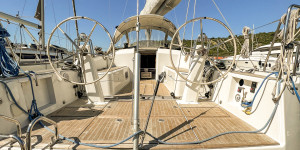 Beitragsbild des Blogbeitrags Fotos und Videos Segeln an der Adria Küste Kroatien navigation4you Skipper Peter Pöschl