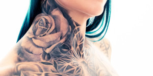 Beitragsbild des Blogbeitrags Tattoos by Rene mit Model Marietta