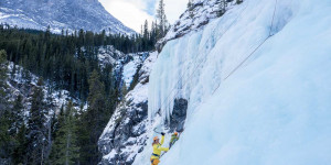 Beitragsbild des Blogbeitrags All the Adventurous Things to Do in Banff in Winter