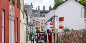 Beitragsbild des Blogbeitrags The Kilkenny Medieval Mile Trail – The First Medieval Capital of Ireland 