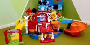 Beitragsbild des Blogbeitrags Mickys Autowerkstatt aus der VTech Tut Tut Baby Flitzer Welt 