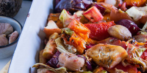 Beitragsbild des Blogbeitrags Einfaches Herbst-Ofengemüse mit Polenta