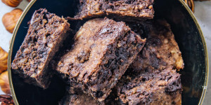 Beitragsbild des Blogbeitrags Zuckerfreies Schokoladenbrot
