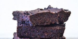 Beitragsbild des Blogbeitrags Schnelle Low carb Brownies
