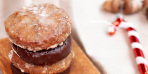 Beitragsbild des Blogbeitrags Einfache Elisenlebkuchen ohne Mehl