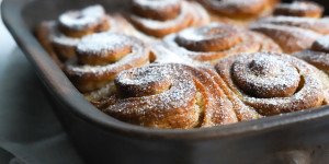 Beitragsbild des Blogbeitrags Zimtschnecken Rezept aus Hefeteig