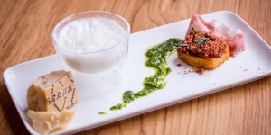 Beitragsbild des Blogbeitrags Lecker & erfrischend: Kaltes Sommersüppchen mit Grana Padano