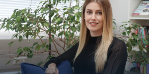Beitragsbild des Blogbeitrags Elena vom easyname-Team