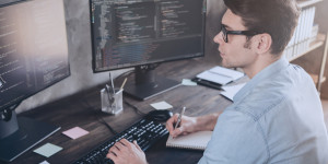 Beitragsbild des Blogbeitrags Qualitätssicherung in der Softwareentwicklung
