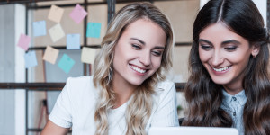 Beitragsbild des Blogbeitrags Requirements Engineering – Zufriedenheit ist eine Anforderung