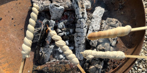 Beitragsbild des Blogbeitrags Rezept Stockbrot