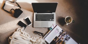 Beitragsbild des Blogbeitrags 5 Tips to Stay in Touch as a Freelancer
