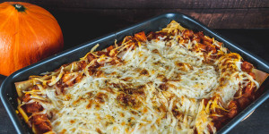 Beitragsbild des Blogbeitrags Vegetarische Kürbis Lasagne