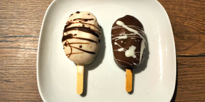 Beitragsbild des Blogbeitrags Cakesicles selber machen | Rezept für Mini-Kuchen am Stiel