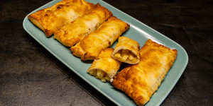 Beitragsbild des Blogbeitrags Apfeltaschen aus der Heißluftfritteuse | Einfaches Rezept