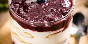 Beitragsbild des Blogbeitrags Winterliches Tiramisu mit Darbo Winterkus