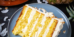 Beitragsbild des Blogbeitrags Kokos Ananas Torte
