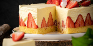 Beitragsbild des Blogbeitrags Erdbeer Vanillecreme Torte – Muttertagstorte