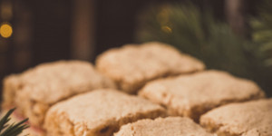 Beitragsbild des Blogbeitrags Nussschnitten – traditionelles Adventgebäck aus Tirol
