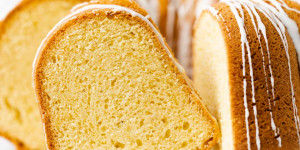 Beitragsbild des Blogbeitrags Eierlikör Gugelhupf – schnelles Rezept