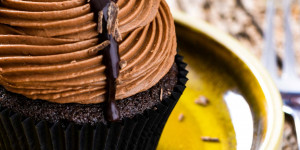 Beitragsbild des Blogbeitrags Triple Chocolate Fudge Cupcakes 