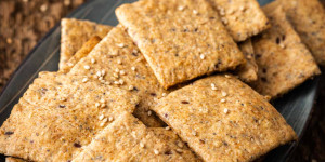 Beitragsbild des Blogbeitrags Knäckebrot Cracker – Rezept für jeden Tag