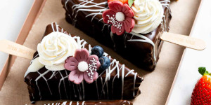 Beitragsbild des Blogbeitrags Cakesicles – Kuchen am Stiel