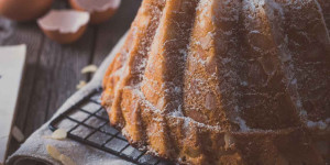 Beitragsbild des Blogbeitrags Germgugelhupf – Gugelhupf aus gerührtem Germteig