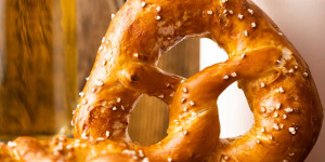 Beitragsbild des Blogbeitrags Laugenbrezen Rezept für jeden Tag