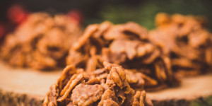 Beitragsbild des Blogbeitrags Cornflakes Kekse – das einfachste Keksrezept 