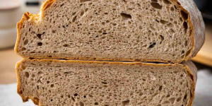Beitragsbild des Blogbeitrags Hallstätter Brot – extra weiches Mischbrot 