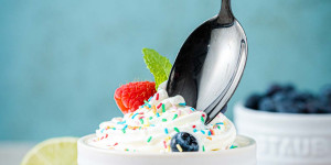 Beitragsbild des Blogbeitrags Frozen Joghurt selber machen – ganz einfach 