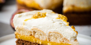 Beitragsbild des Blogbeitrags Rum Passionsfrucht Torte