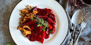 Beitragsbild des Blogbeitrags Genießt euer Boeuf Bourguignon mal vegan und österreichisch