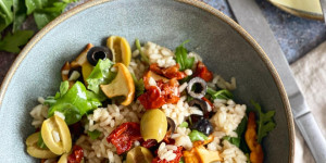 Beitragsbild des Blogbeitrags Der sommerlichste Risottosalat mit Lust auf Meer