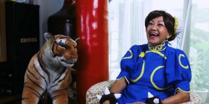 Beitragsbild des Blogbeitrags Das ist Shirley Chua. Die 70-jährige Cosplayerin und Gamer-Grandma aus Singapur
