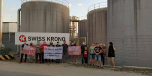 Beitragsbild des Blogbeitrags “Hört auf unsere Luft zu verpesten!” Ukrainische UmweltaktivistInnen protestieren 
