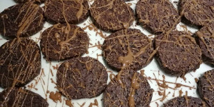 Beitragsbild des Blogbeitrags Teatime vegan mit leckeren “Kakaobrötchen” 
