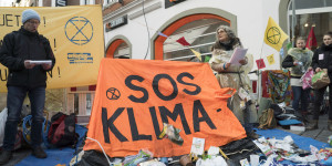 Beitragsbild des Blogbeitrags Umfragen: Menschen weltweit fordern mehr Klimaschutz