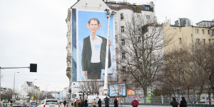 Beitragsbild des Blogbeitrags Kaltherziger Kanzler: Privat-Initiative prangert Österreichs Politik an