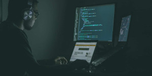 Beitragsbild des Blogbeitrags IT-Fachkräftemangel – Diese 5 Schritte können Unternehmen einleiten