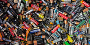 Beitragsbild des Blogbeitrags Mehr als 800 Tonnen Altbatterien landen in Ö pro Jahr im Müll 