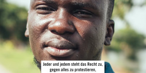 Beitragsbild des Blogbeitrags Nigeria: Verschleppt und misshandelt, weil er gegen Polizeigewalt demonstrierte | Amnesty Deutschland 